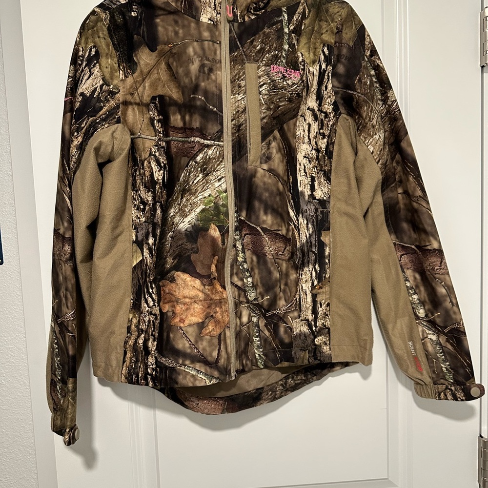 Rustic Ridge Women’s Size Medium Camouflage Hunting Jacket